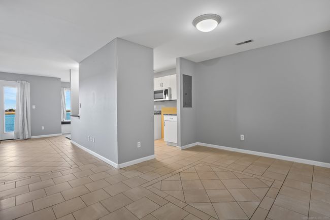 155 - 155 Breakers Ln, Condo with 1 bedrooms, 2 bathrooms and 1 parking in Stratford CT | Image 8