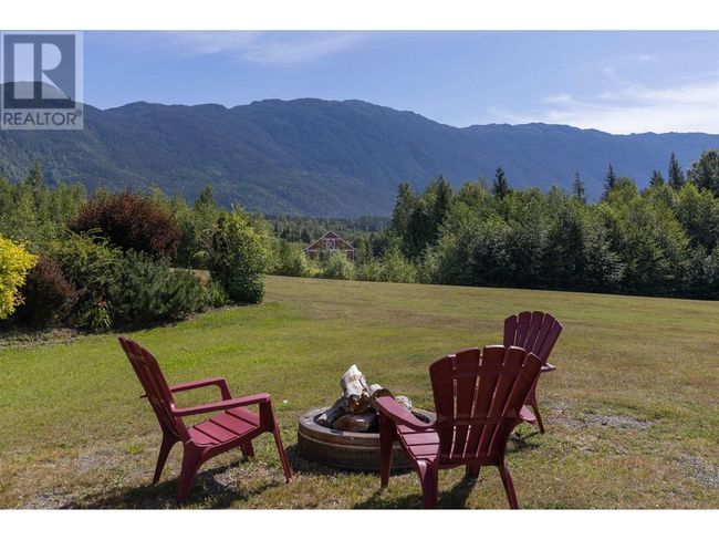 1920 Laurel St, House other with 4 bedrooms, 4 bathrooms and null parking in Terrace BC | Image 36