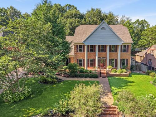 8154 Meadow Glen Dr, Germantown, TN, 38138-6110 | Card Image