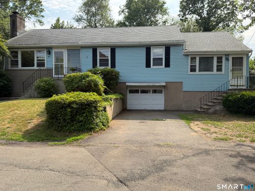 20 Crisci Pl, East Haven, CT, 06512-2727 | Card Image