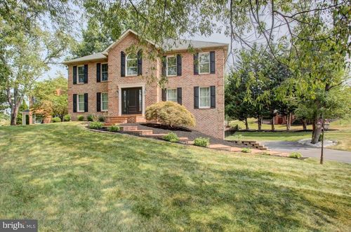 20204 Plumwood Dr, HAGERSTOWN, MD, 21742-1819 | Card Image