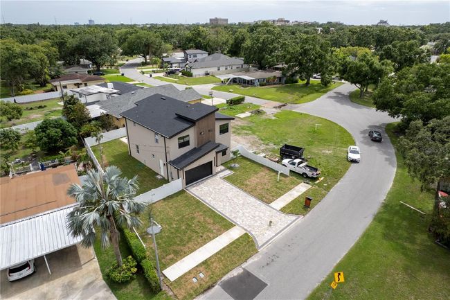 1808 W Erna Dr, House other with 4 bedrooms, 3 bathrooms and null parking in TAMPA FL | Image 83
