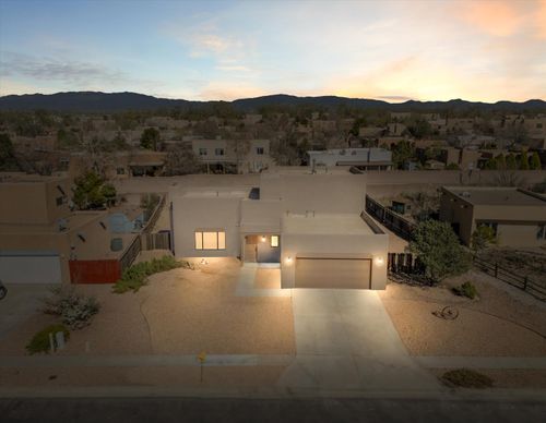7485 Saratoga Ln, Santa Fe, NM, 87507-8435 | Card Image