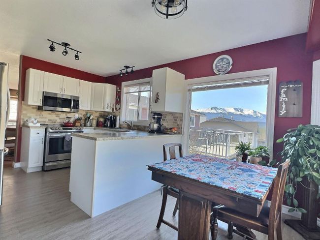 9332 Stern Crescent, Home with 5 bedrooms, 3 bathrooms and 2 parking in Grande Cache AB | Image 10