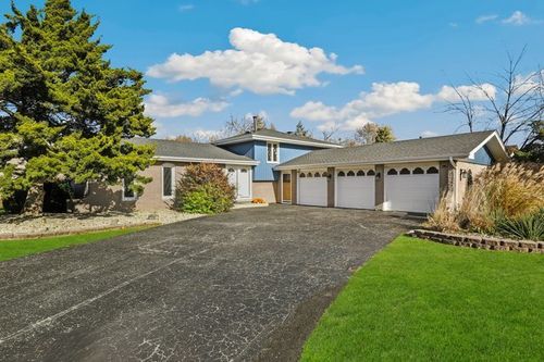 13801 Secretariat Ln, Orland Park, IL, 60467-1015 | Card Image