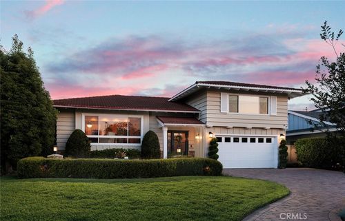 17582 Meredith Dr, North Tustin, CA, 92705-1829 | Card Image