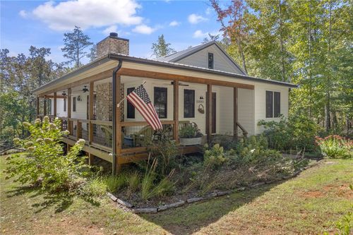 527 Doe Run, Pickens, SC, 29671-9525 | Card Image