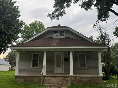 334 E Kathleen St, Sikeston, MO, 63801-3026 | Card Image