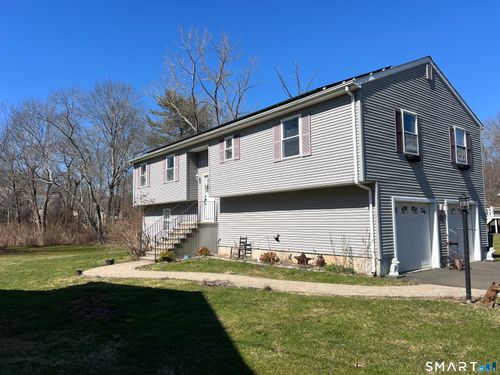 104 Gene St, East Haven, CT, 06513-2709 | Card Image