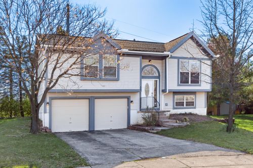 860 Slagle Pl, Galloway, OH, 43119-8821 | Card Image