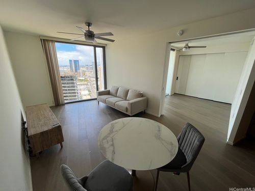 apt-2711-1000 Auahi St, Honolulu, HI, 96814-3368 | Card Image