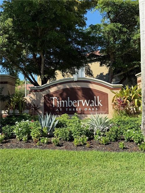 9602 Roundstone Cir, FORT MYERS, FL, 33967-5155 | Card Image