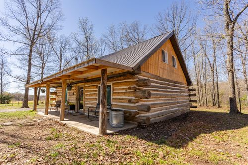 3644 State Highway Ww, Aurora, MO, 65605-8368 | Card Image