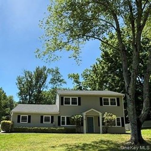 3 Flower Ln, Valley Cottage, NY, 10989-1511 | Card Image