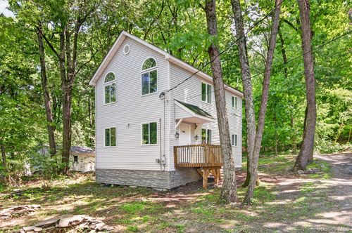 7 Cascade Trl, Monroe, NY, 10950-6809 | Card Image
