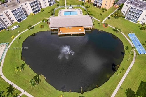 303-206 Se 10th St, Dania Beach, FL, 33004-4427 | Card Image
