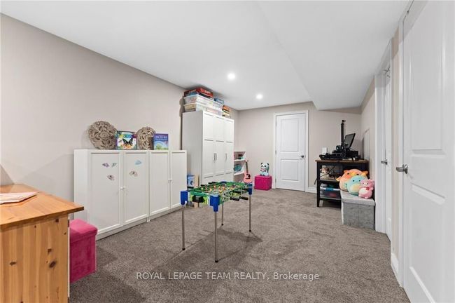 6 Noble Cres, House other with 3 bedrooms, 3 bathrooms and 6 parking in Petawawa ON | Image 24