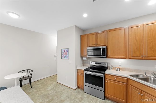 10103 Reedville Ave, Townhouse with 3 bedrooms, 3 bathrooms and null parking in Glen Allen VA | Image 9