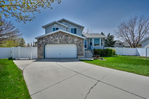 1045 W Ranch Park Dr, West Jordan, UT, 84088-8447 | Card Image