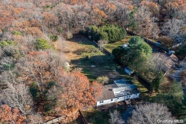 131 Middle Island Blvd, House other with 3 bedrooms, 3 bathrooms and null parking in Middle Island NY | Image 16