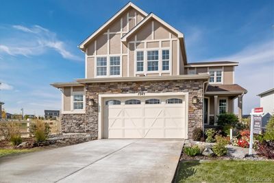 7243 S Waterloo Way, House other with 5 bedrooms, 3 bathrooms and 2 parking in Aurora CO | Image 2