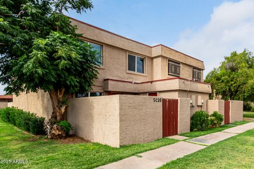5039 N 40th Ave, Phoenix, AZ, 85019-2876 | Card Image