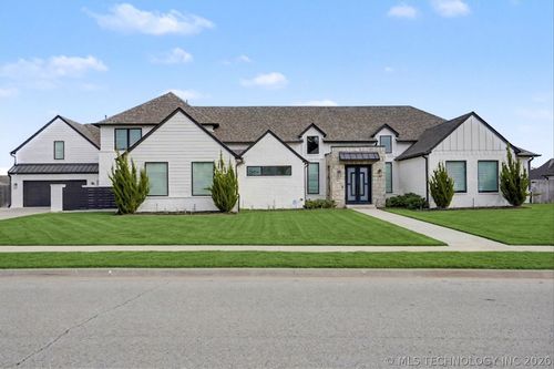 6685 E 128th St S, Bixby, OK, 74008-2662 | Card Image