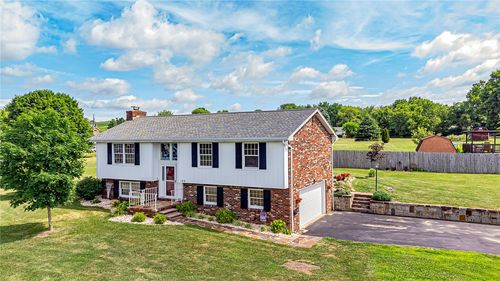 122 Sonnie Dr, Crabtree, PA, 15624-1004 | Card Image