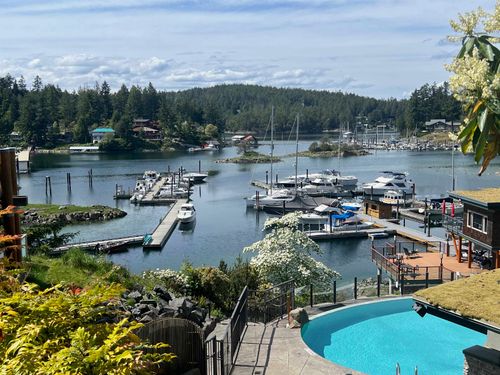 1d-12849 Lagoon Rd, Madeira Park, BC, V0N2H1 | Card Image