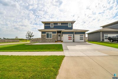 234 Creekside Ave, House other with 3 bedrooms, 2 bathrooms and null parking in Harrisburg SD | Image 1