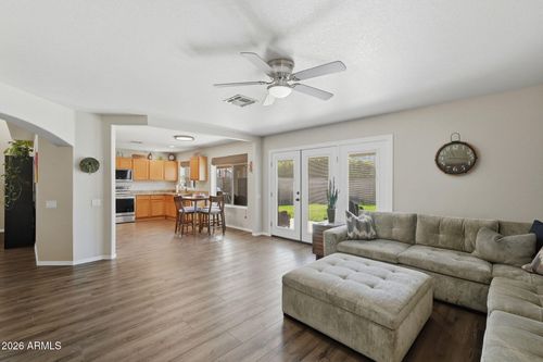15873 N 11th Ave, Phoenix, AZ, 85023-4443 | Card Image