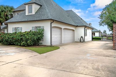 338 Tulip Dr, House other with 5 bedrooms, 3 bathrooms and null parking in Houma LA | Image 3