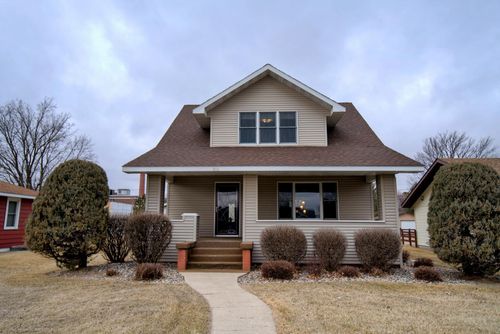 210 6th St E, Browerville, MN, 56438-5161 | Card Image