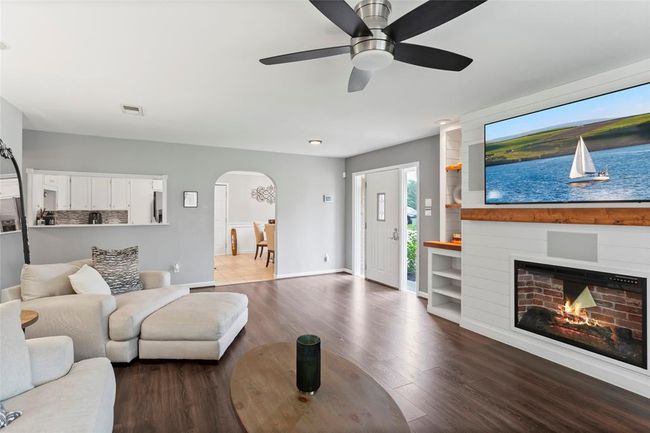 12415 32 Nd St, House other with 2 bedrooms, 1 bathrooms and 1 parking in Santa Fe TX | Image 6