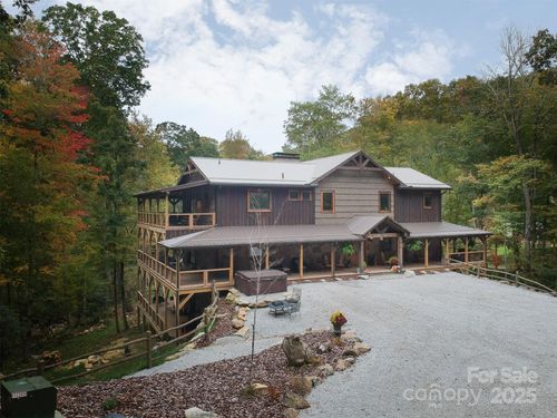 16 Gihon Waters Trl, Canton, NC, 28716-0997 | Card Image