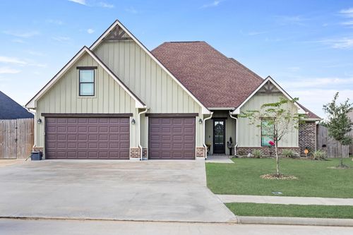 108 Pindo Palm Dr, Lumberton, TX, 77657-1192 | Card Image