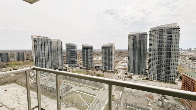 2806 - 2033 Kennedy Rd, Condo with 2 bedrooms, 1 bathrooms and 1 parking in Toronto ON | Image 12