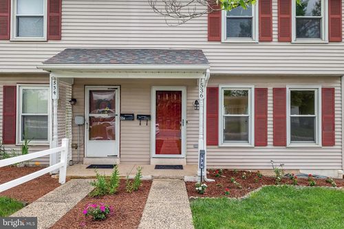 536 State St, EAST GREENVILLE, PA, 18041-1743 | Card Image
