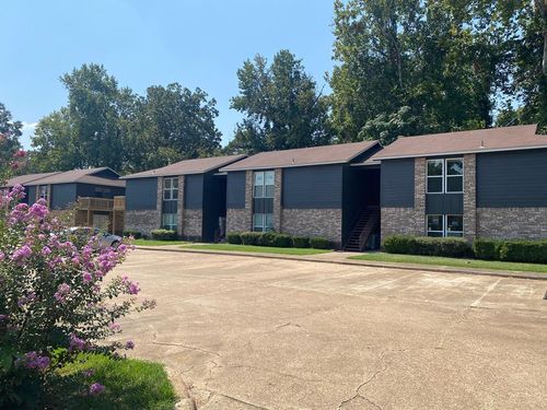 617 Champion Pl, Texarkana, TX, 75501-2662 | Card Image