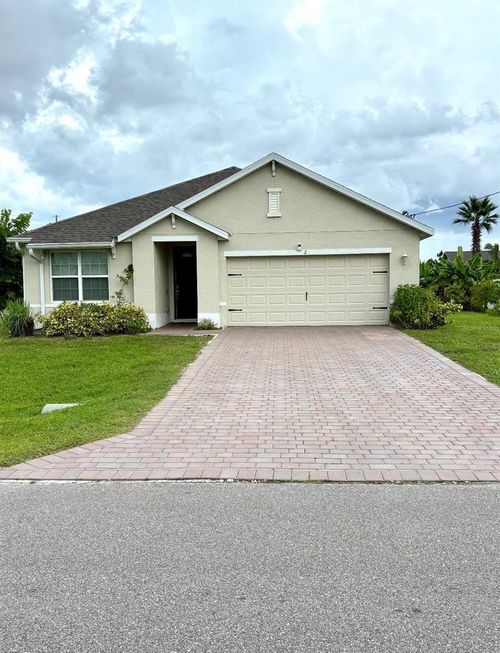 2247 Sw 2nd Ln, Cape Coral, FL, 33991-1305 | Card Image