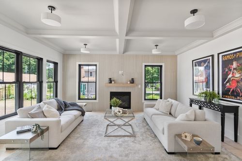 5 Oakridge Ave, Natick, MA, 01760-2909 | Card Image