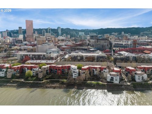 f-10-810 Nw Naito Pkwy, Portland, OR, 97209-3761 | Card Image