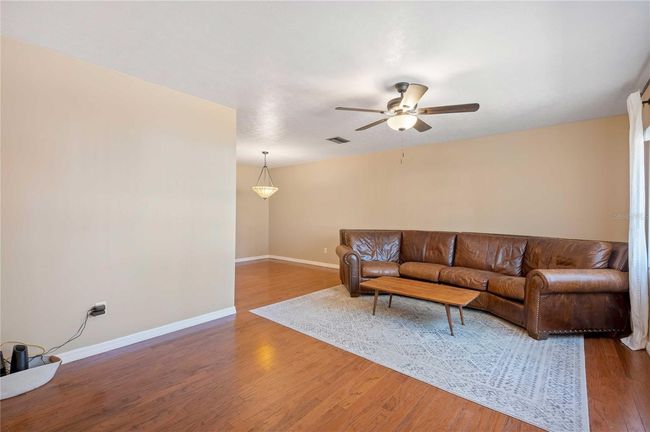 2906 Forest Circle, House other with 4 bedrooms, 2 bathrooms and null parking in SEFFNER FL | Image 9