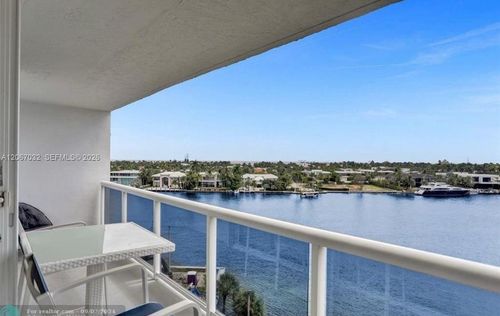 747-20515 E Country Club Dr, Aventura, FL, 33180-3058 | Card Image