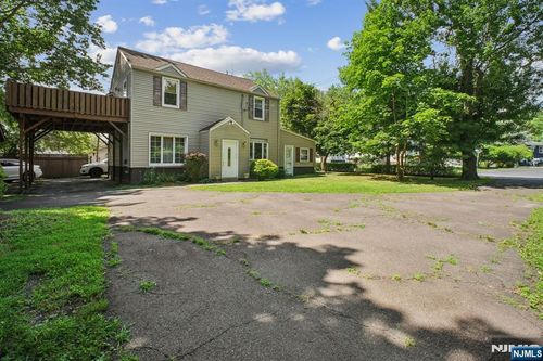 463 Kings Hwy, Valley Cottage, NY, 10989-1442 | Card Image