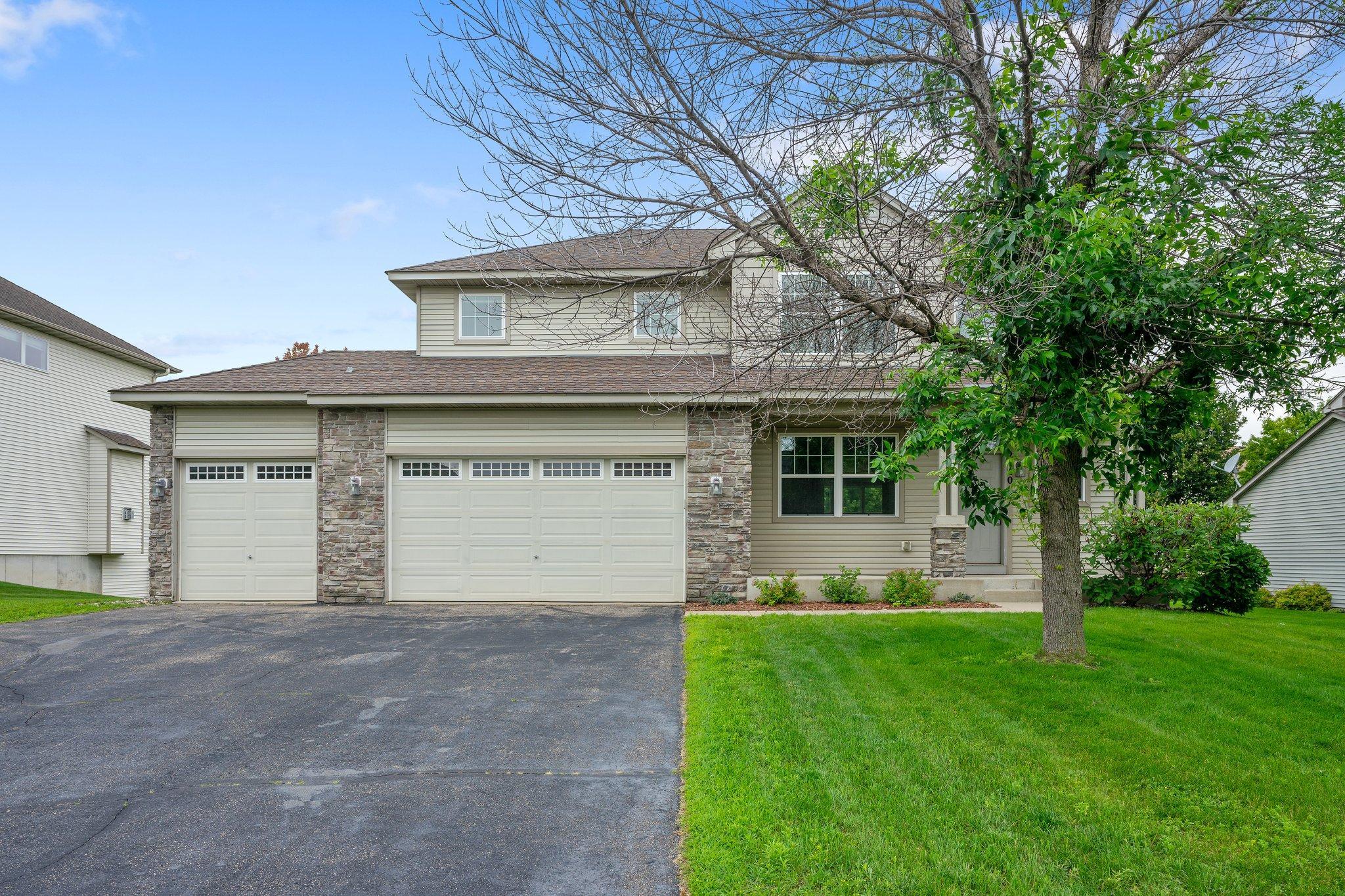 Winterberry Ln, Shakopee, MN 55379