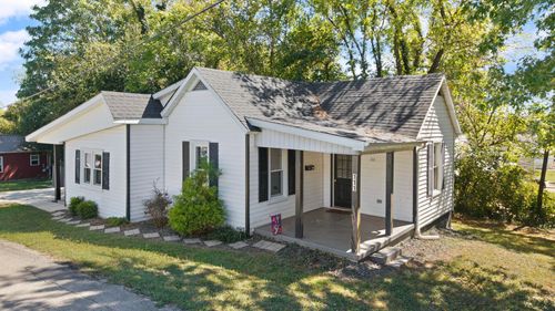 111 Lair St, Somerset, KY, 42501-1427 | Card Image