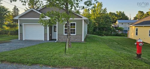 27 Perry Cres, Stewiacke, NS, B0N2J0 | Card Image