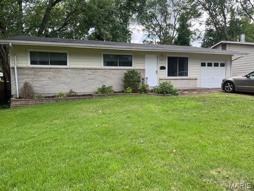 1980 Parker Rd, Florissant, MO, 63033-2134 | Card Image