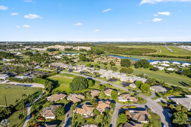 102 Villa Cir, Condo with 2 bedrooms, 2 bathrooms and null parking in Atlantis FL | Image 36